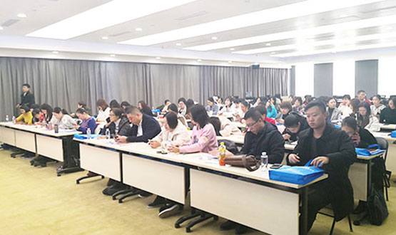 助力企業(yè)發(fā)展，預(yù)防社保風(fēng)險(xiǎn)——諾亞人力資源《社保入稅風(fēng)險(xiǎn)分析》公開課圓滿舉辦